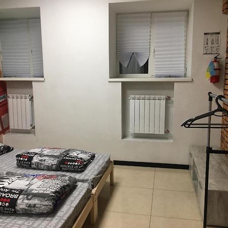 Underground Hostel Κίεβο Εξωτερικό φωτογραφία