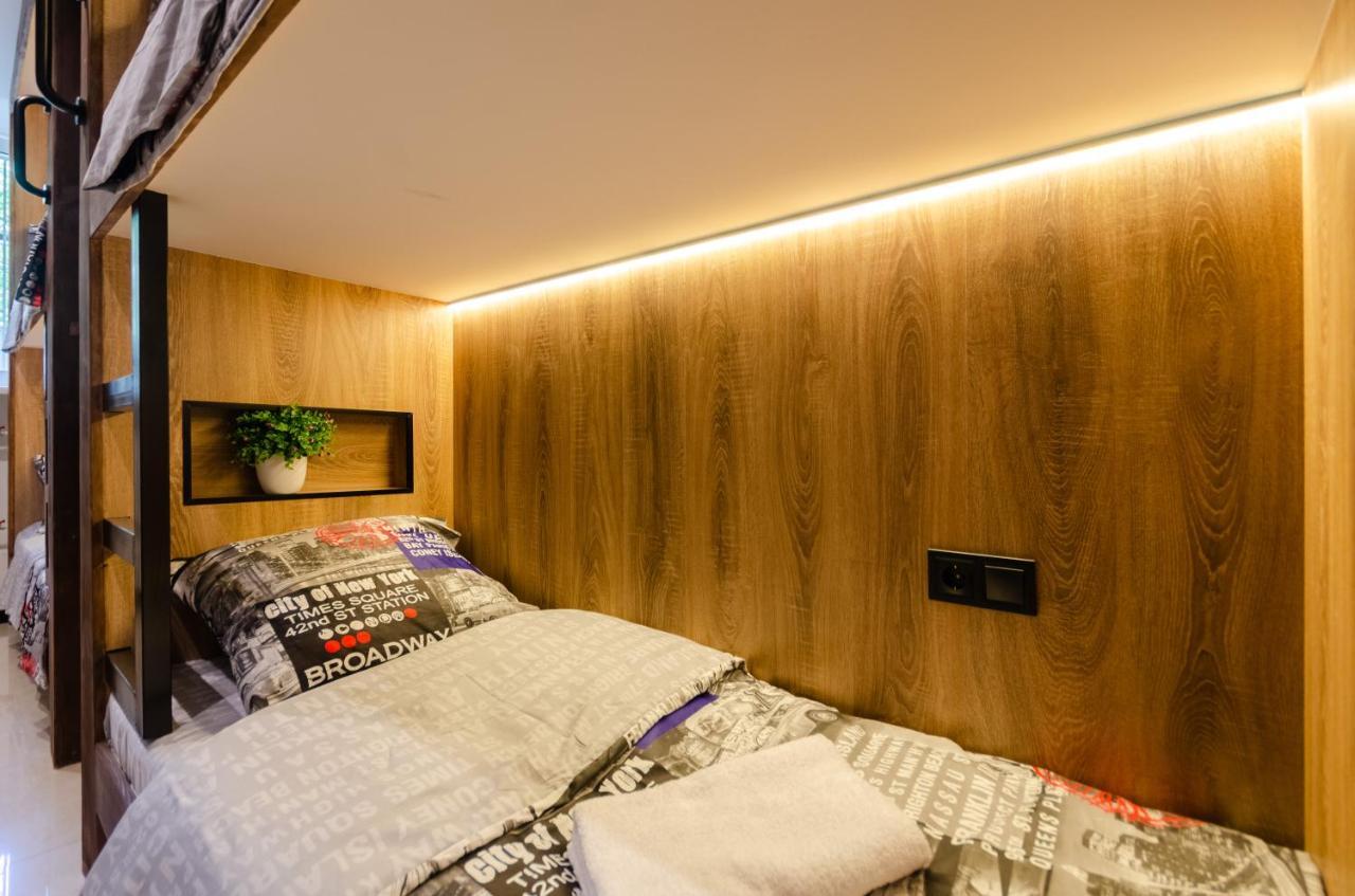 Underground Hostel Κίεβο Εξωτερικό φωτογραφία