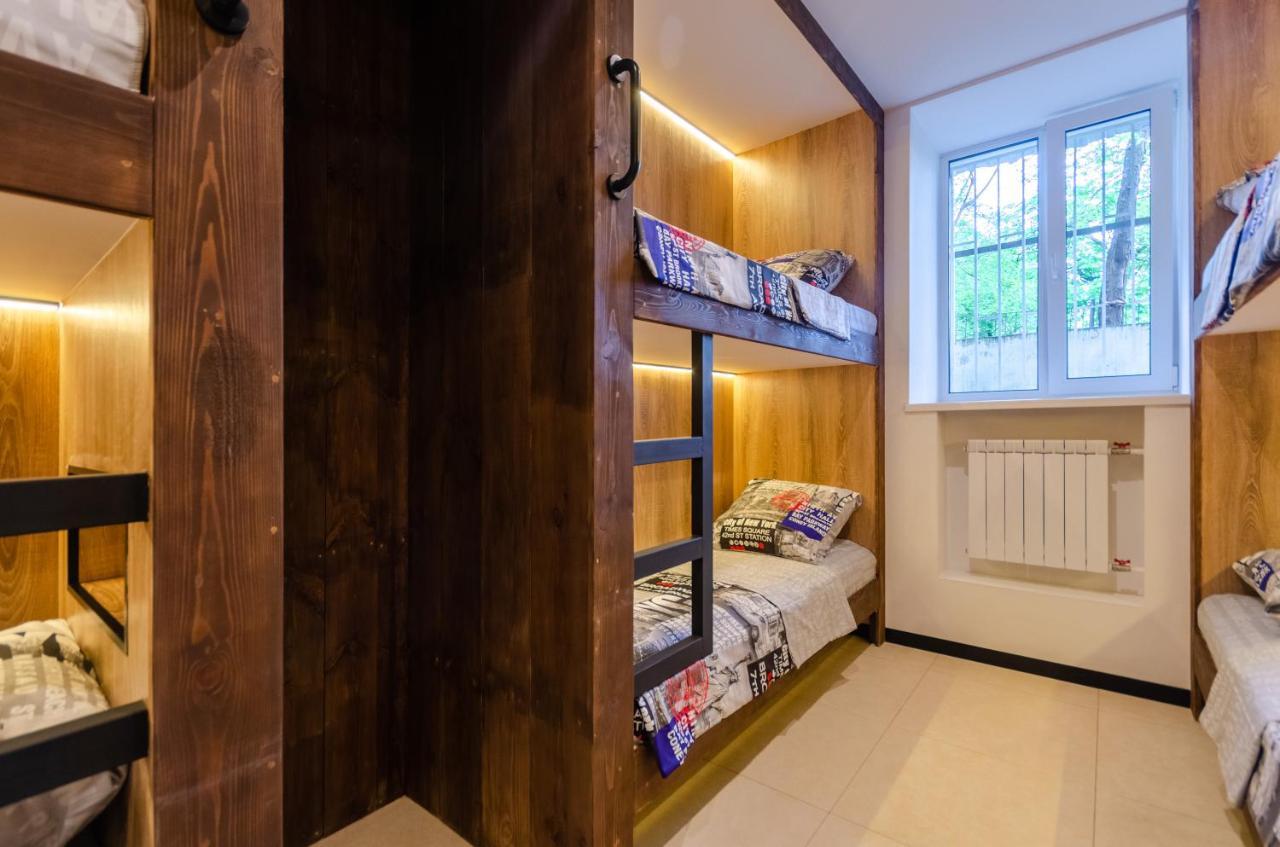 Underground Hostel Κίεβο Εξωτερικό φωτογραφία